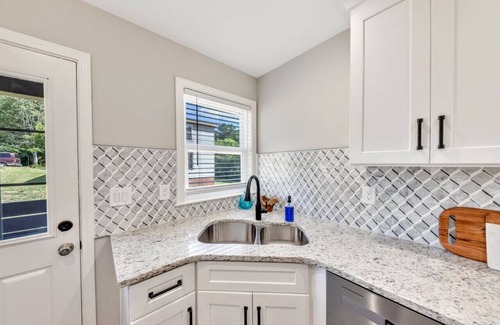 Bremen House | ATH-Bremen Beauty-EntireHome-Sparkling Clean (235)
