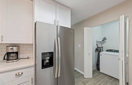 Woodstock House | ATH - Downtown Woodstock Luxury - Walk to Cherokee Amphitheater (1/4 mile) 4 Bedroom