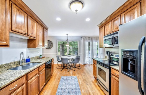 East Cobb House | ATH - Walton HS - Ranch - Fenced (Mockingbird)