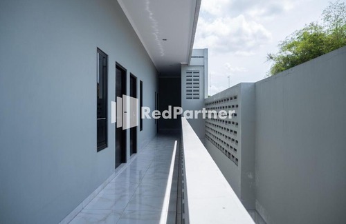 Grogol Hotel | Athena House Syariah Near The Park Mall Solo Baru Mitra RedDoorz