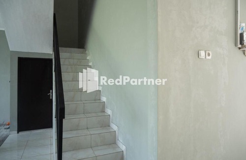 Grogol Hotel | Athena House Syariah Near The Park Mall Solo Baru Mitra RedDoorz
