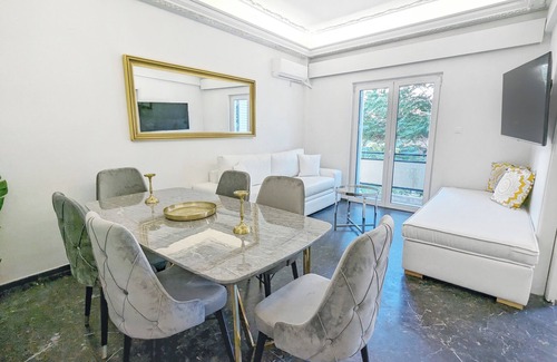 Gazi Apartment | Athens Divas Secret Suite 5