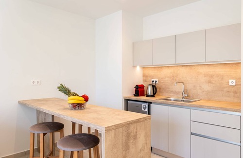 Dafni Apartment | Athens Grec Suites - Dafni Bright Getaway