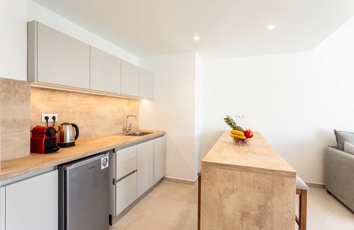 Dafni Apartment | Athens Grec Suites - Dafni Bright Getaway