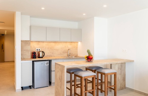Dafni Apartment | Athens Grec Suites - Dafni Bright Getaway