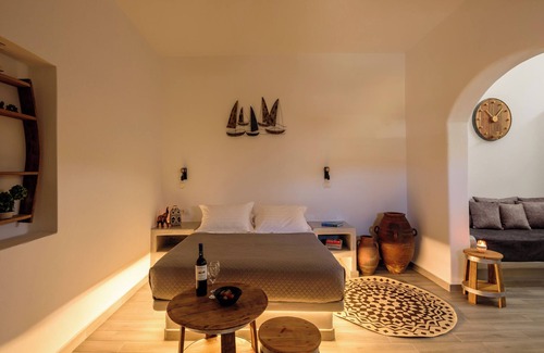 Agios Georgios House | Athiri Luxury Suites Perivolos