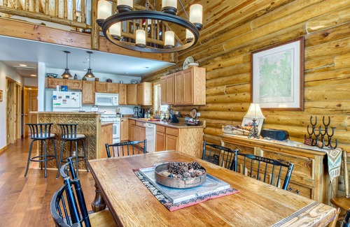 Columbine Lake House | Atmospheric mountain cabin with balcony & firepit - three miles from Purgatory