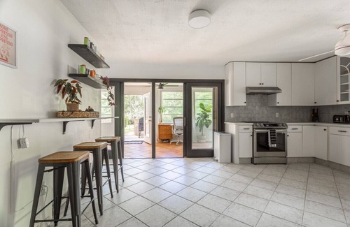 Town of Olive House | Atomic Ranch - MCM One Level in Olivebridge. Great Outdoor Space!
