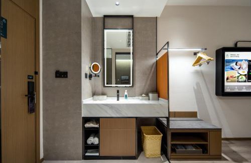 Baohe Hotel | Atour Hotel Hefei Binhu Yungu Financial City