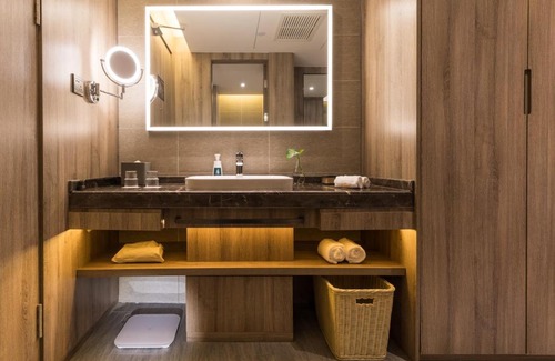 Xiangshan District Hotel | Atour Hotel Huaibei City Government Plaza