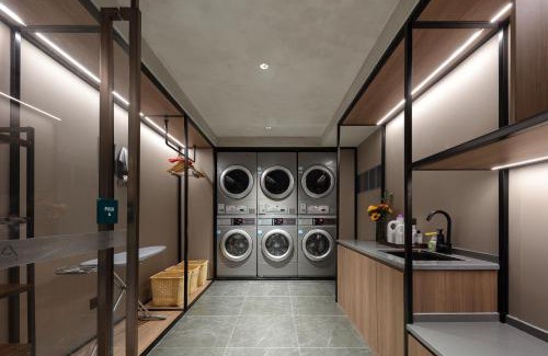 Wucheng District Hotel | Atour Hotel Jinfan Street Jinhua Vocational University