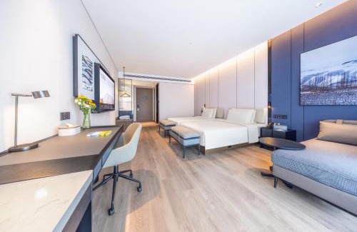 Meishan Hotel | Atour Hotel Meishan Pengshan North Railway Station