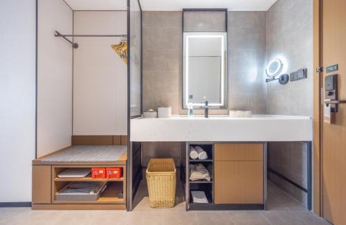 Tie Xi Hotel | Atour Hotel Shenyang Tiexi Plaza Qigong Street Subway Station