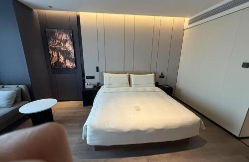 Jiangxia District Hotel | Atour Hotel Wuhan Hidden Dragon Island Hubei University of Economics