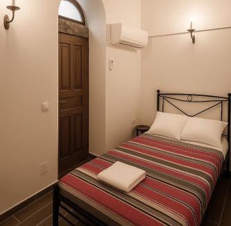 Pyrgi House | Atrium Manor House 嵐