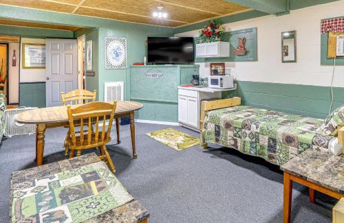 Matewan Apartment | ATV Escape Near Hatfield-McCoy Trails in Matewan!