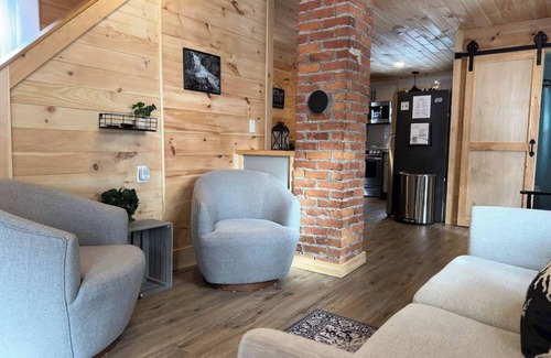 Berlin House | ATV/hiking/biking cozy getaway!