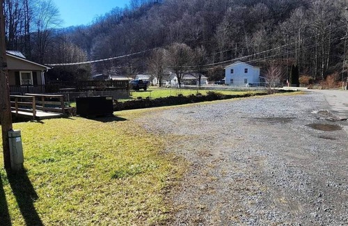 Covel House | ATV HOUSE, plenty of parking, seconds to trails. Hatfield McCoy and Outlaw