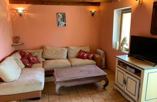 La Milliere House | Atypical forest house with jacuzzi