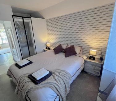 Bonneuil-sur-Marne Apartment | Atypique & calme, proche de Paris