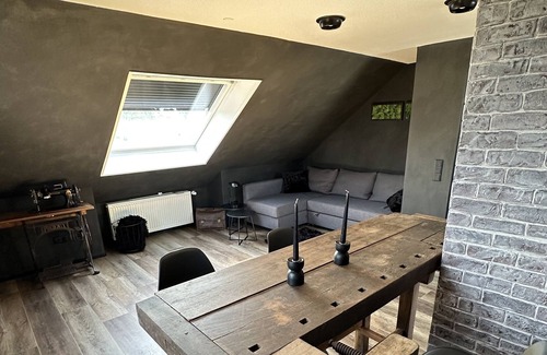 Schloss Holte-Stukenbrock Apartment | Außergewöhnliche Ferienwohnung im Industrial-style