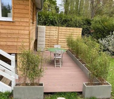 Auvers-sur-Oise Ski Chalet | Au Bord de l'Oise