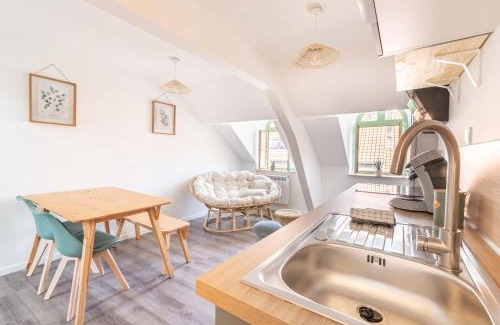 Ville Haute Apartment | "Au Côte d'eau" Au cœur de la vieille ville Appartements