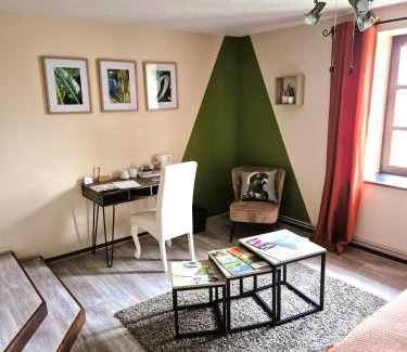 Saint-Germain-les-Arlay Bed & Breakfast | Au Lavoir du Serein "La Billaude" et "La Langouette"