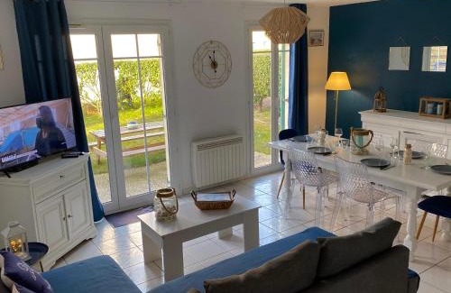 Berck-sur-Mer House | Au paradis bleu maison 6 couchages ok chiens jardin