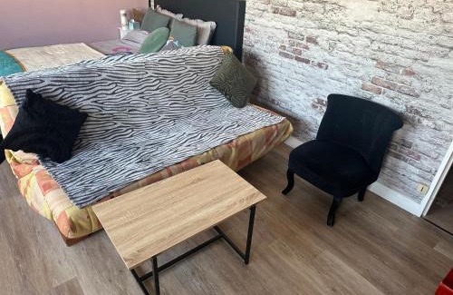 Port Apartment | Au Soleil Levant