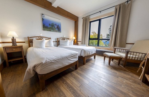 Sainte-Anne-des-Monts Hotel | Auberge de Montagne des Chic-Chocs - Sepaq