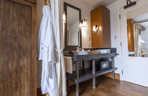 Sainte-Anne-des-Monts Hotel | Auberge de Montagne des Chic-Chocs - Sepaq
