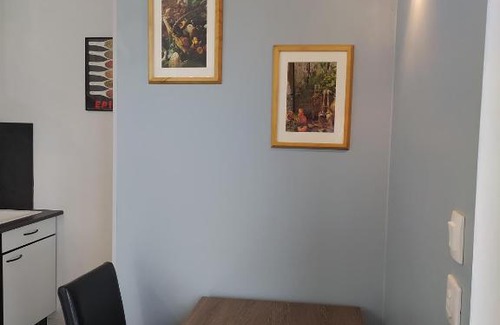 Montpezat-de-Quercy Hotel | AUBERGE LE GABACHOU
