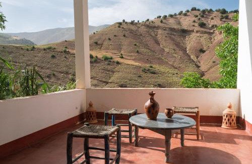 Tabant House | Auberge Sremt