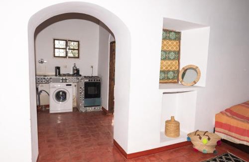 Tabant House | Auberge Sremt