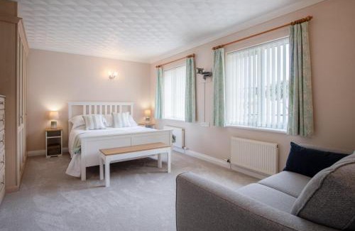 Manorbier House | Audreys - 3 Bed Holiday Home - Manorbier