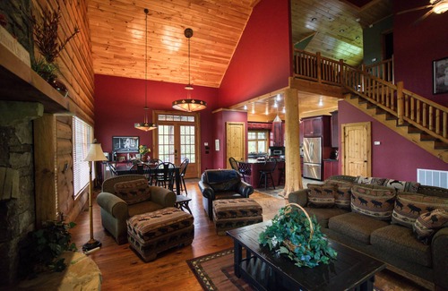 Johnson City Cabin | August dates open! Riverfront - Watauga River - Trophy Section.