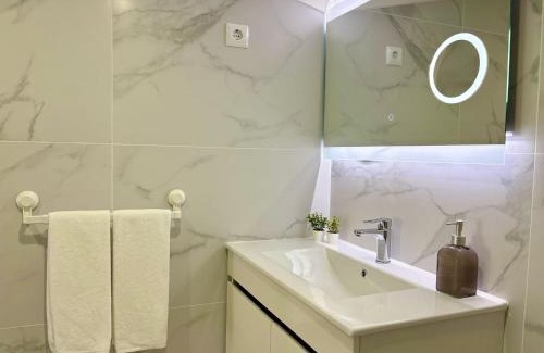 Nossa Senhora do Populo Apartment | Aurora Abode