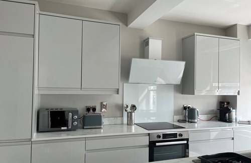 Warrenpoint Apartment | Aurora House Luxury Seafront One Bedroom Apartment.