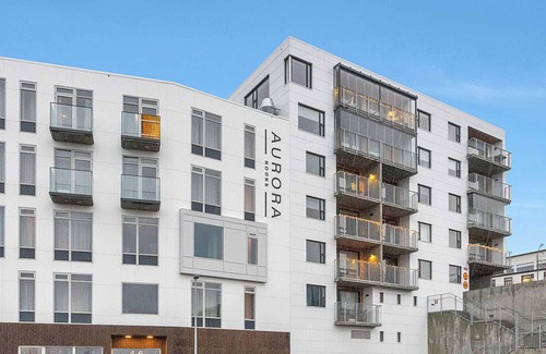 Capital Region Apartment | Aurora Nooks - Superior Studio for 4 - free parking