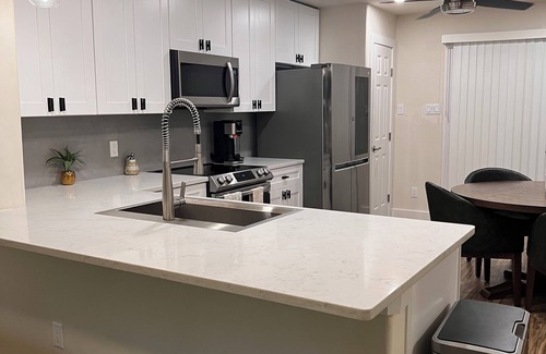 North Austin Civic Association House | Austin 1 bedroom home near Q2 Stadium & Domain, Formula 1