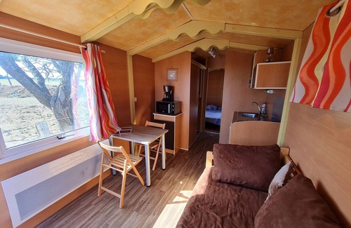 Burthecourt-aux-Chenes Cottage | Authentic caravan in nature near Nancy