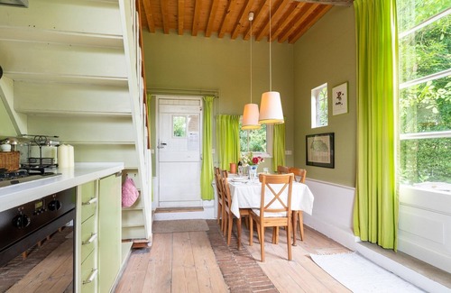 Deil Villa | Authentic coach house in Deil