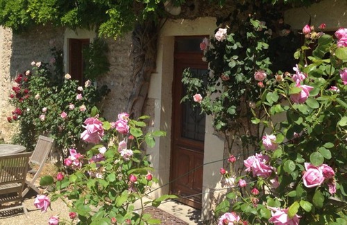 Saint-Etienne-de-Vicq Cottage | Authentic cottage with shared pool, garden and wifi in Saint-Étienne-de-Vicq