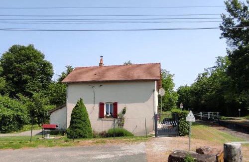 Thenioux House | Authentique maison éclusière