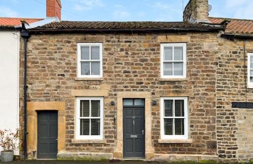 Richmond House | Autumn Cottage