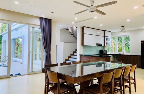 Thach That Villa | Autumn Flower villas