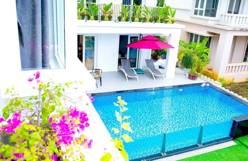 Thach That Villa | Autumn Flower villas
