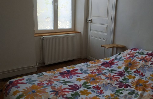 Chauriat Bed & Breakfast | Aux Rosiers Rouges