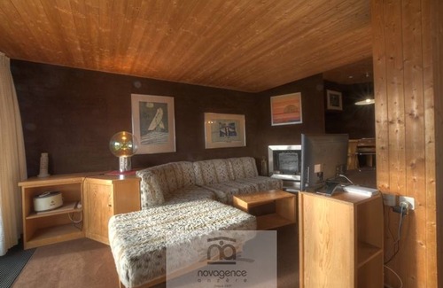Anzere Apartment | AV10 RI4